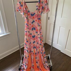 Staud Baya pleated maxi dress in peach size 4